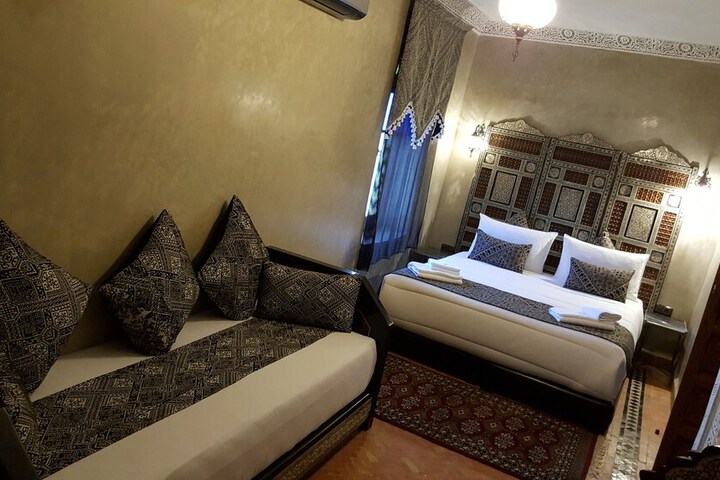 Room 13 of 70