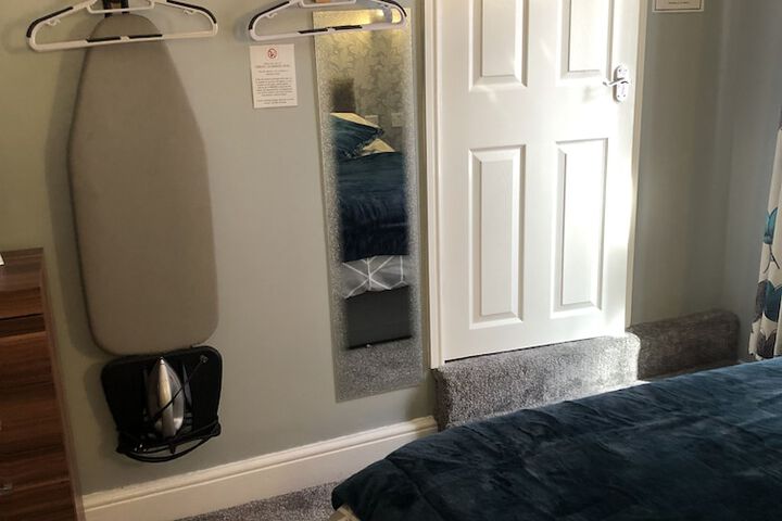 Room 9 of 30