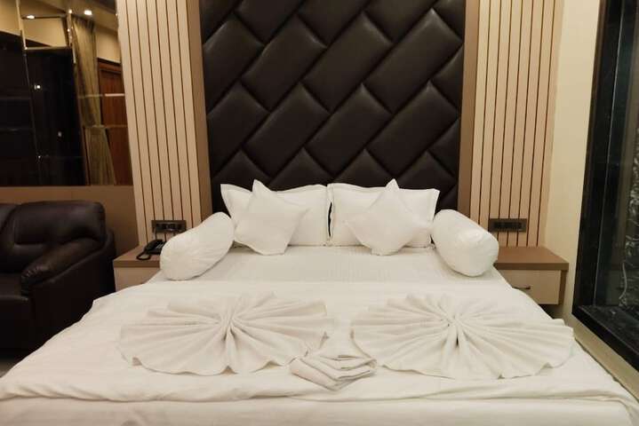 Room 54 of 70