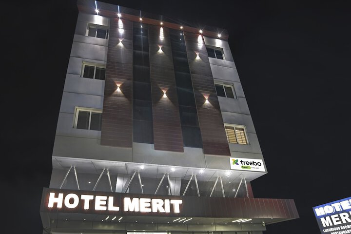 Hotel 42 of 43