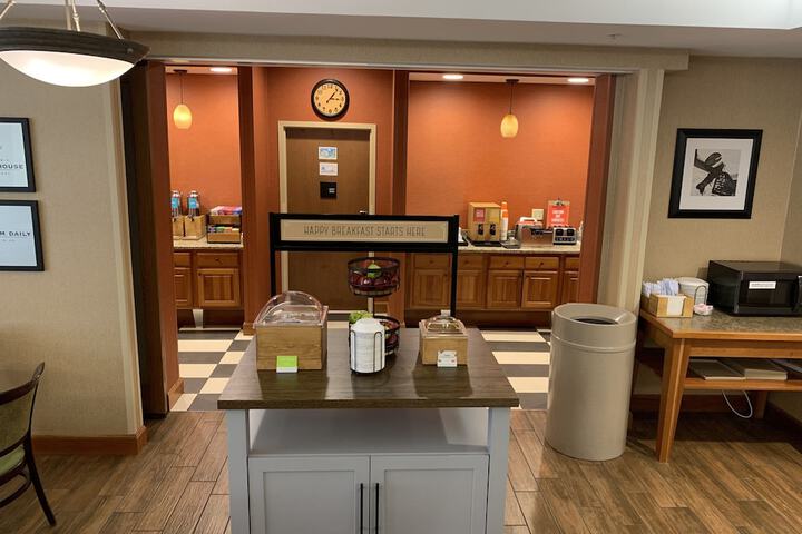 Breakfast area