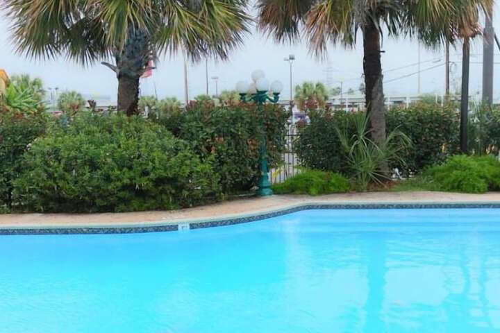 Pool 24 of 38