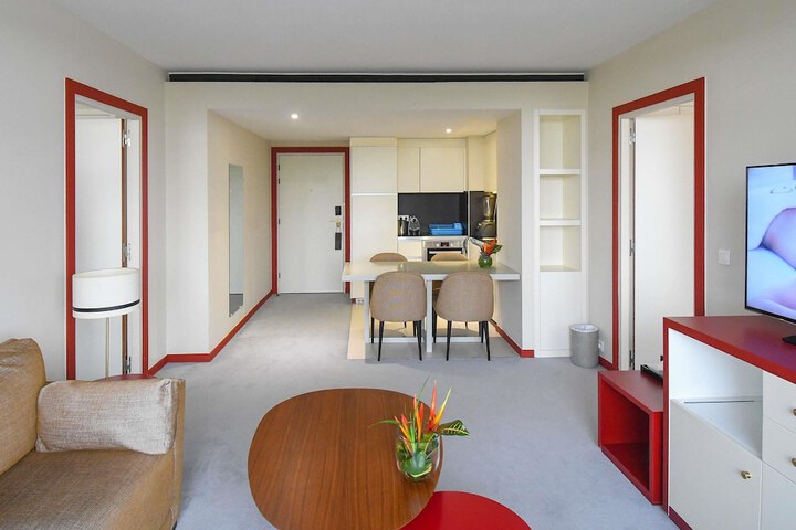 Room 19 of 175