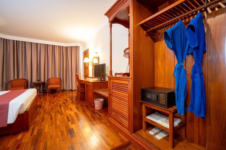 Room 47 of 169