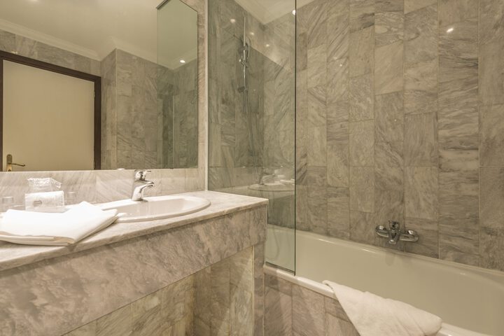 Clean Restrooms