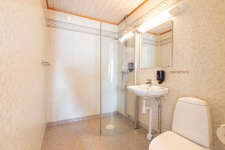 Room 45 of 70