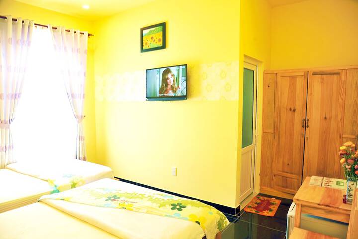 Room 11 of 78