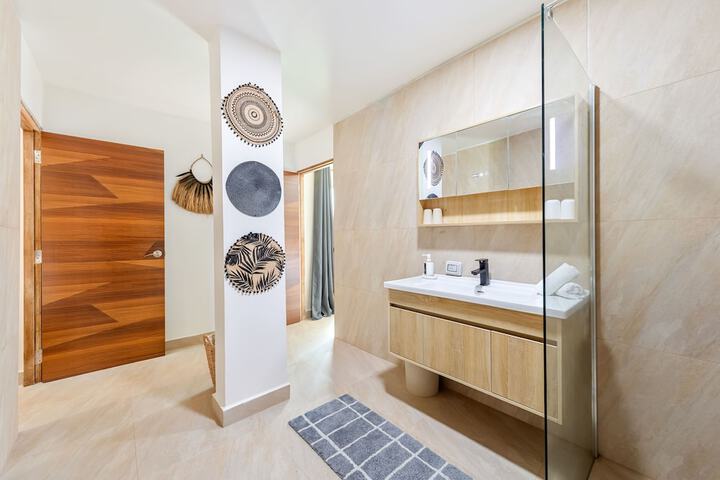 Room 72 of 133