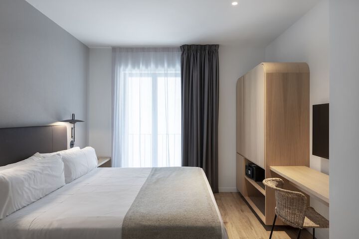 Room 25 of 108