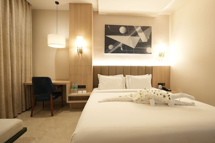 Room 9 of 50