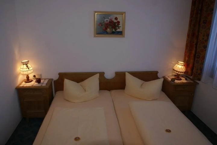 Room 2 of 15