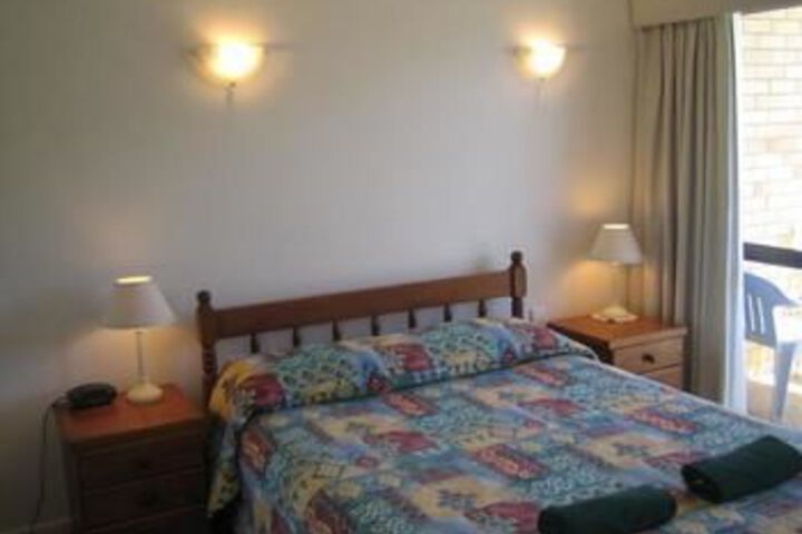 Room 14 of 22