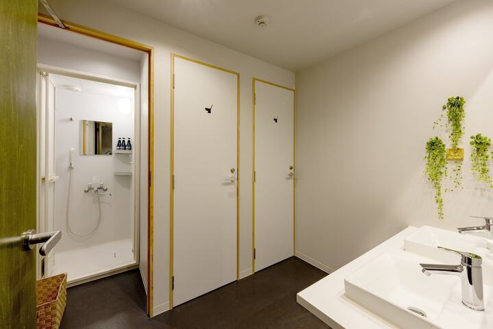 Room 35 of 56