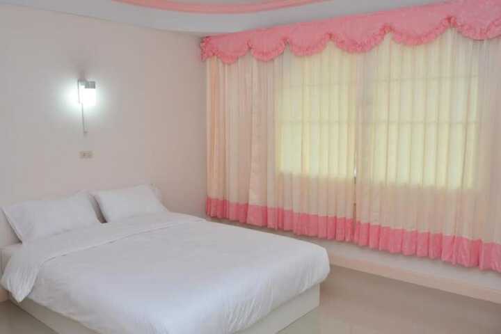 Room 16 of 43