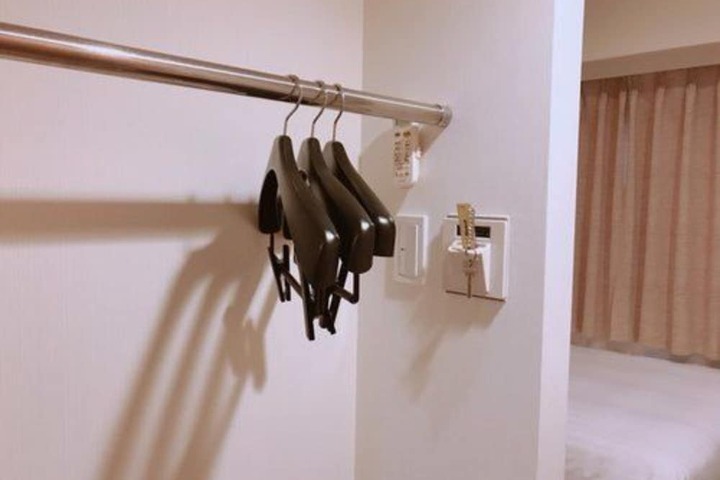 Room 13 of 39