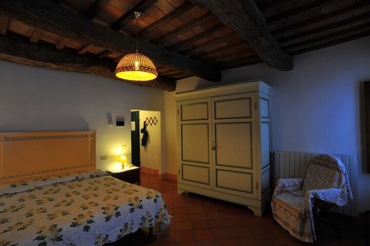 Room 12 of 66