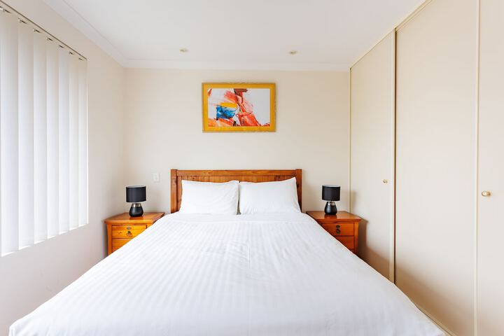 Room 57 of 239