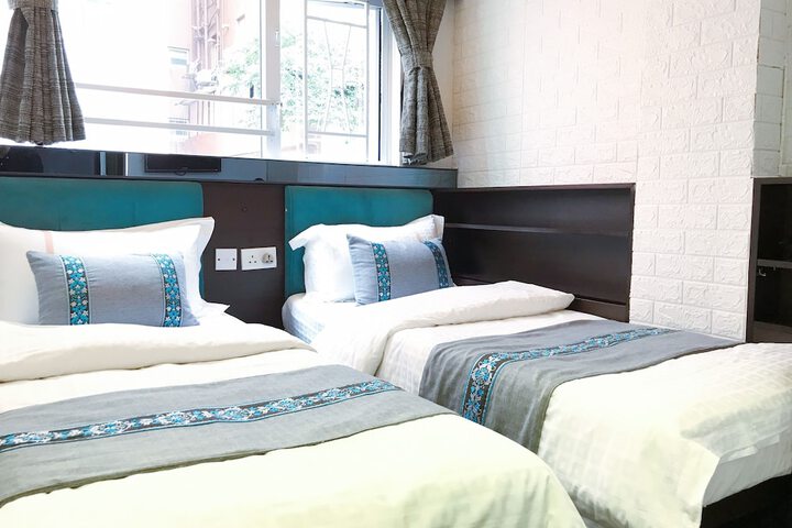 Room 34 of 52