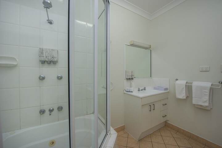 Room 14 of 23