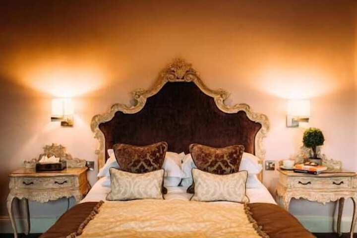 Room 9 of 55