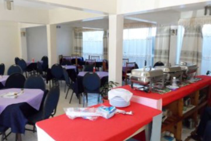 Tausi Hotel- Homabay