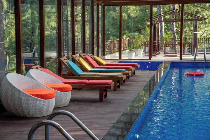 Pool 22 of 60