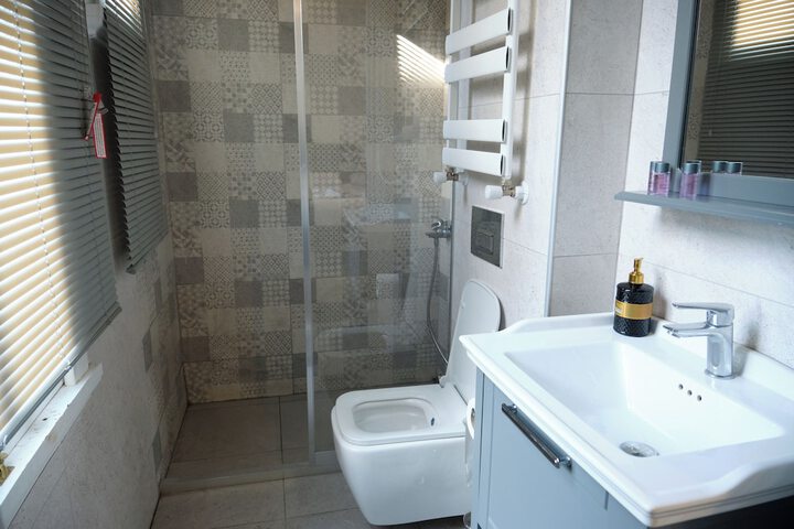 Room 20 of 29
