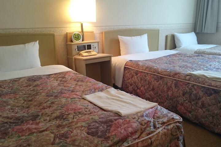 Room 8 of 53