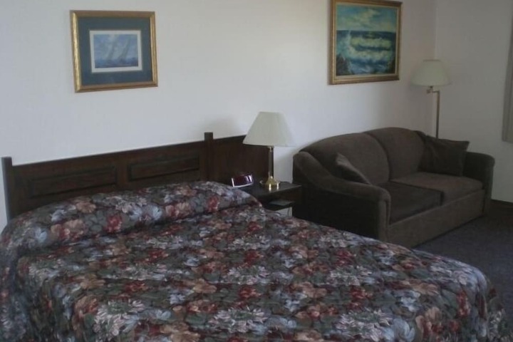 Room 5 of 20
