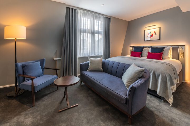 Room 4 of 41