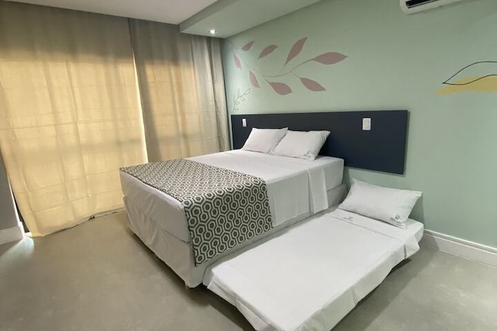 Room 28 of 98