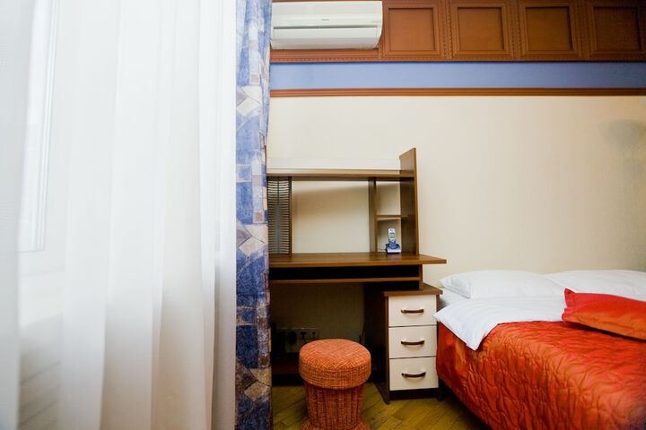 Room 78 of 176