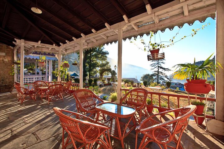 Dining Photos