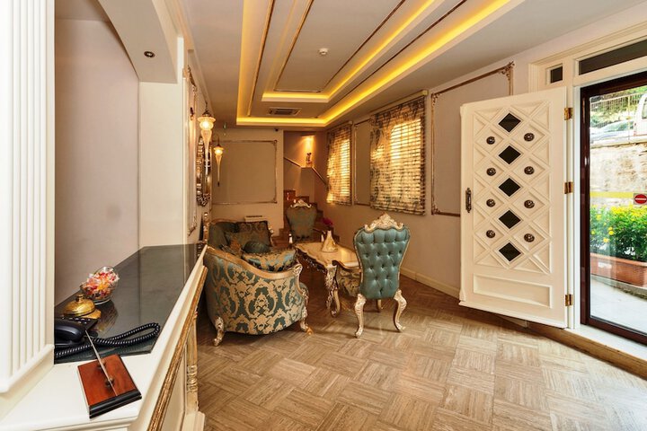Reception hall