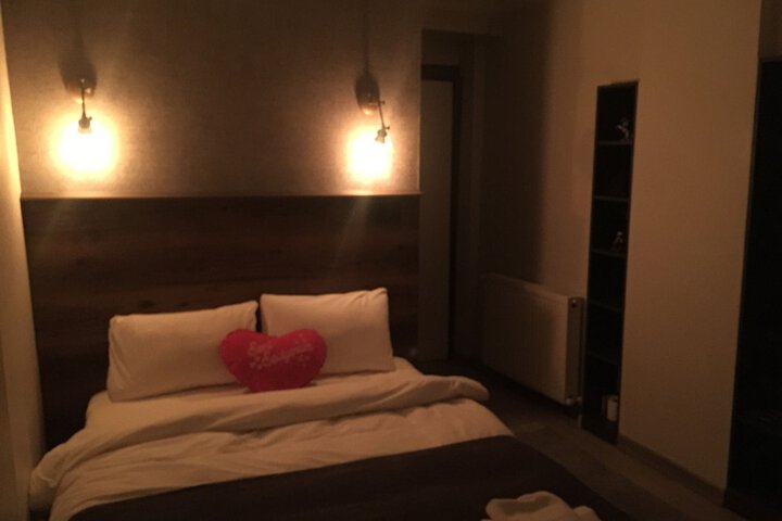 Room 3 of 29