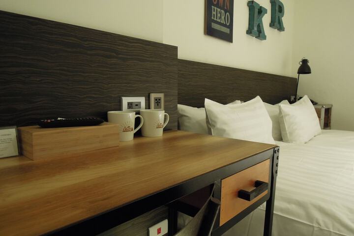 Room 7 of 37