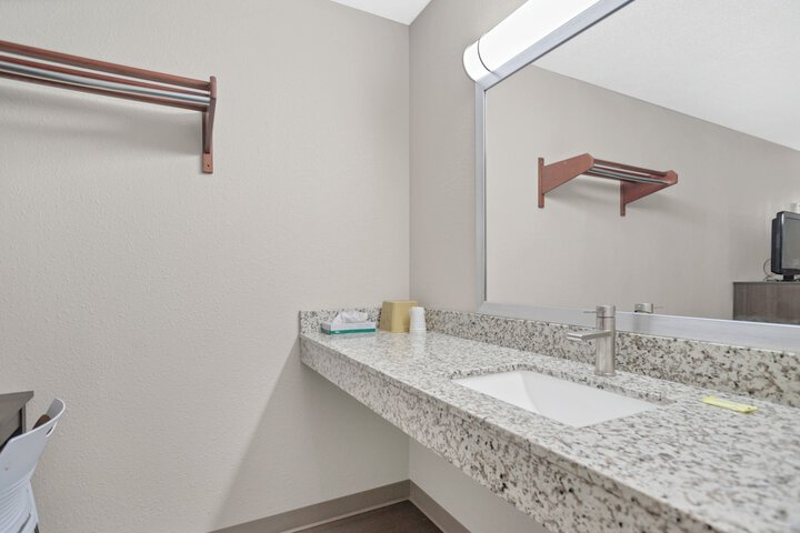 Room 20 of 27