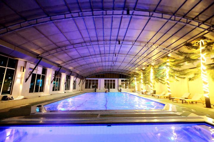 Pool 37 of 56
