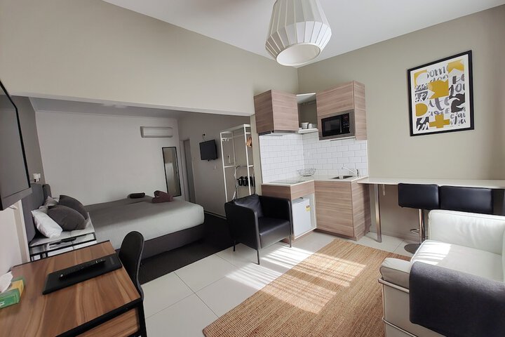 Room 6 of 40