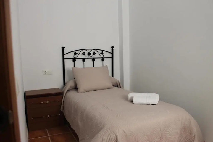 Room 2 of 11