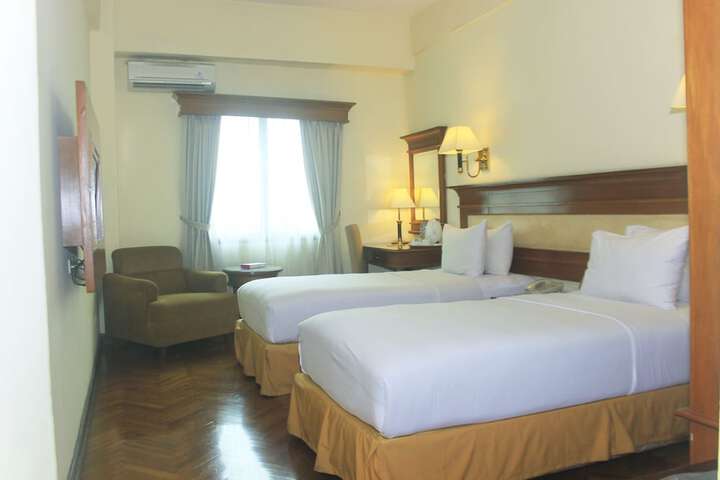 Room 12 of 44