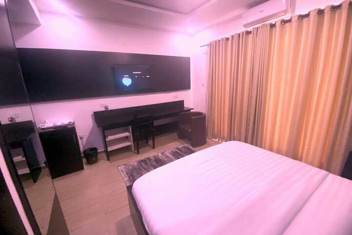 Room 46 of 66