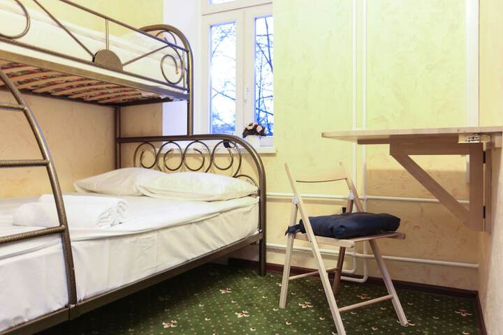 Room 11 of 22