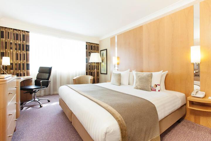 Room 258 of 299