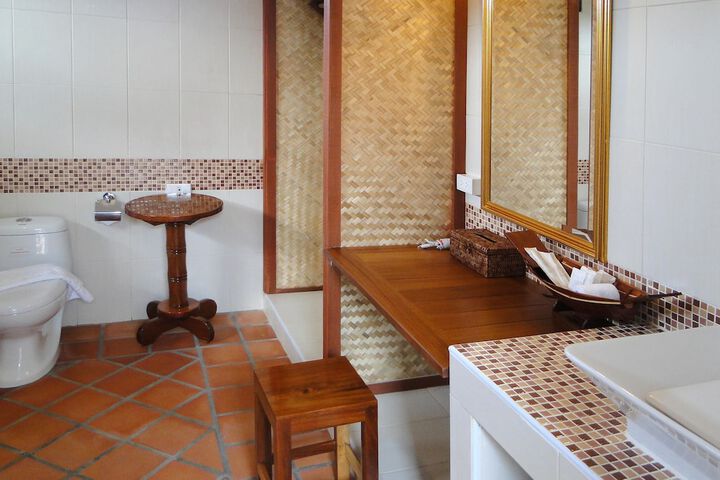 Clean Restrooms