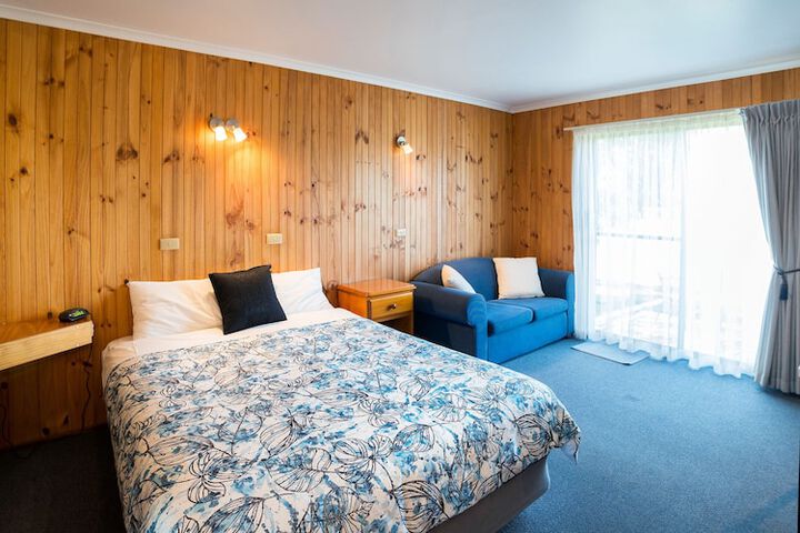 Room 7 of 35