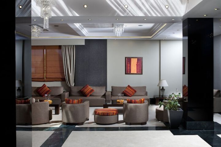 Guest Lobby