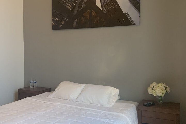 Room 18 of 37