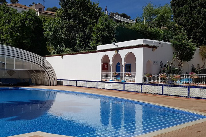 Pools & Facilities