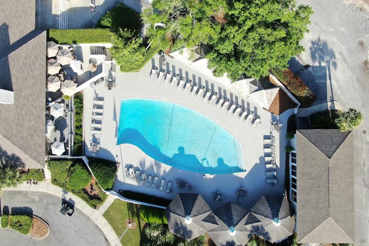 Pool 118 of 220